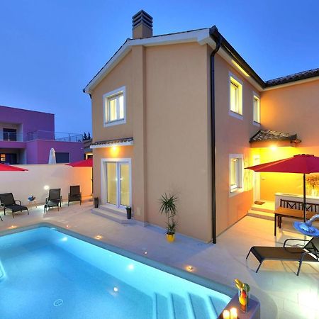 Villa With Private Pool In Village Jadreski PUY 외부 사진