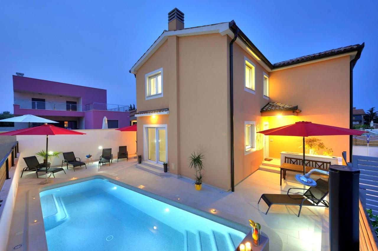 Villa With Private Pool In Village Jadreski PUY 외부 사진