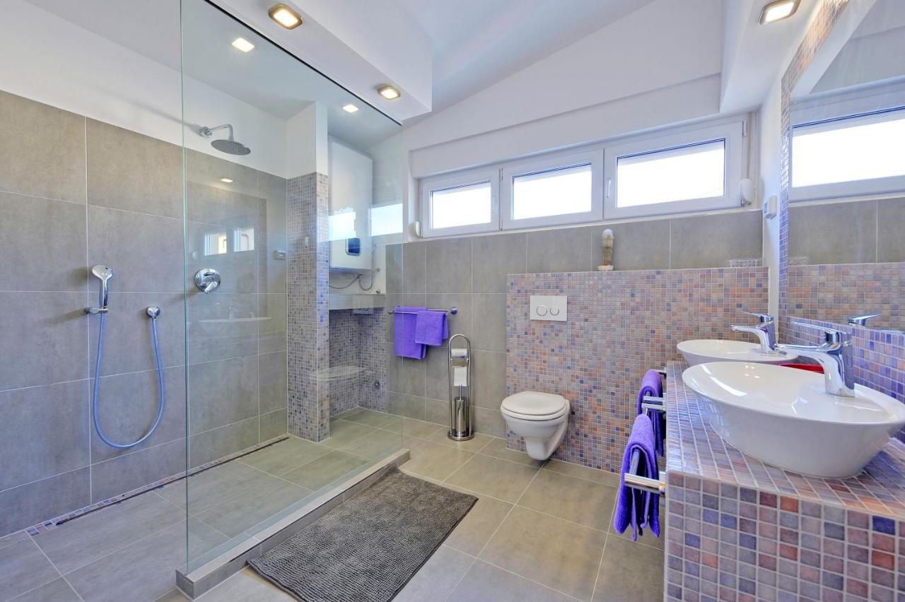Villa With Private Pool In Village Jadreski PUY 외부 사진