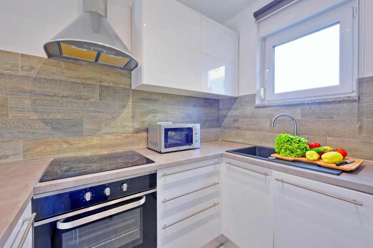 Villa With Private Pool In Village Jadreski PUY 외부 사진