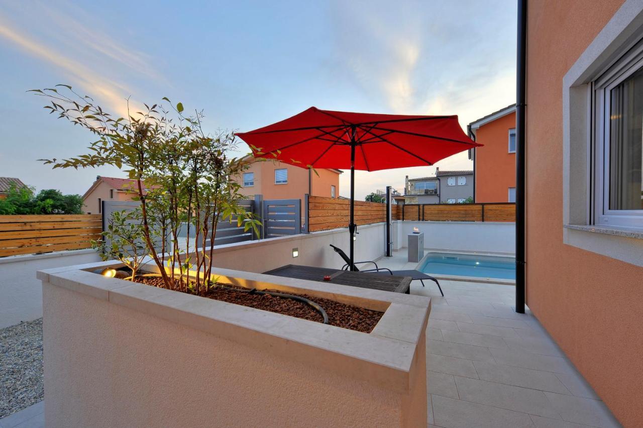 Villa With Private Pool In Village Jadreski PUY 외부 사진
